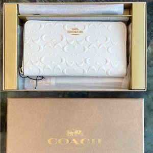 Coach wallet